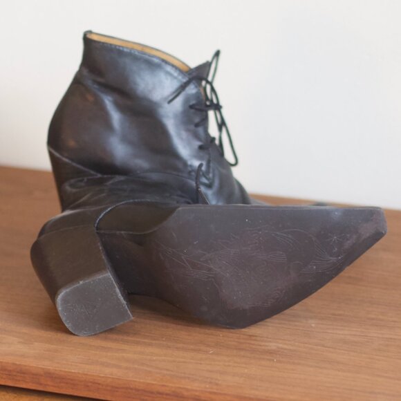 Unisex John Fluevog Swordfish Surrealist Pizza Leather Lace Up Boots - Picture 3 of 6